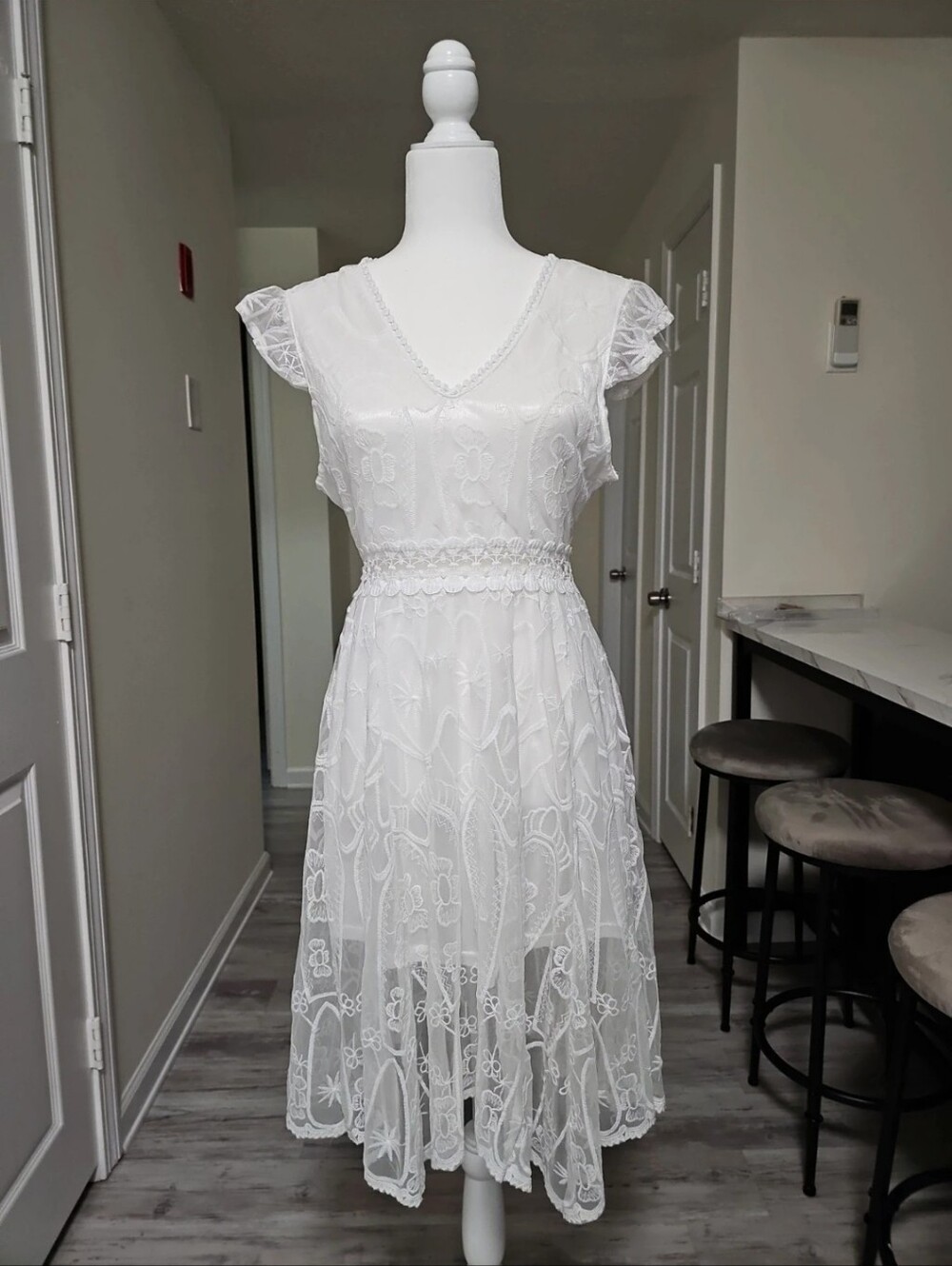 Elegant White Lace Dress